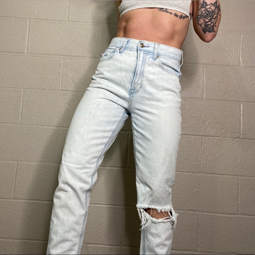 American Eagle Mom Jeans